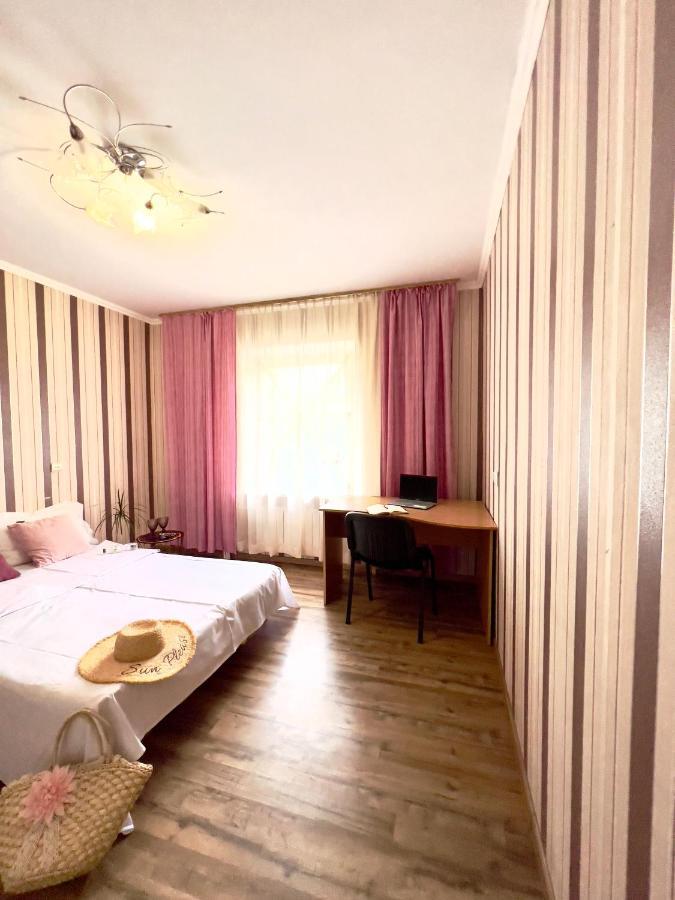 Apartment Apart-pokhnyaki, Osokorki,kharkovskaya Kyiv