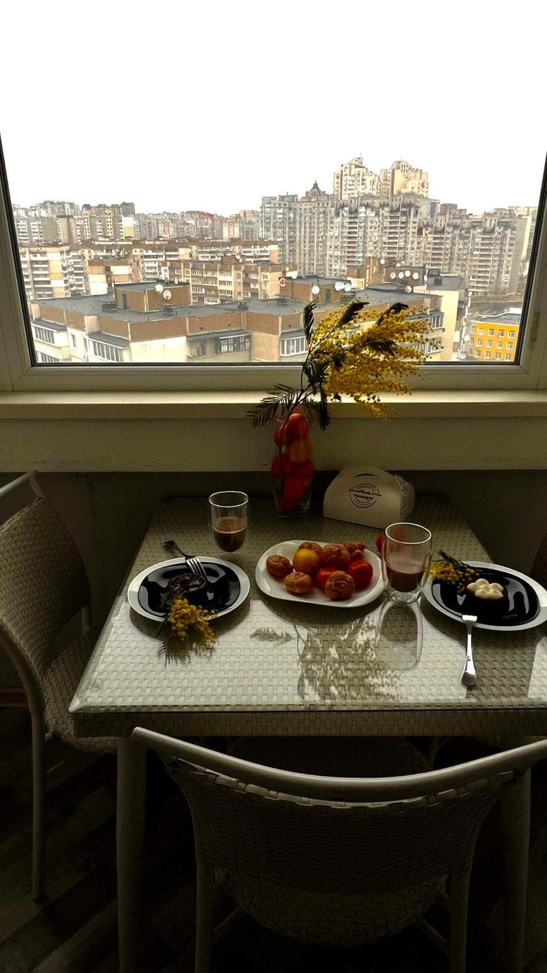 Apart-pokhnyaki, Osokorki,kharkovskaya Apartment